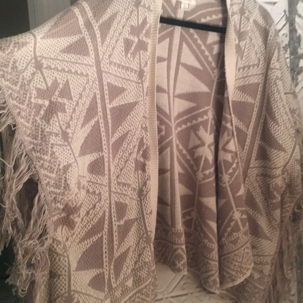 Aztec sweater - Picture 2 of 2